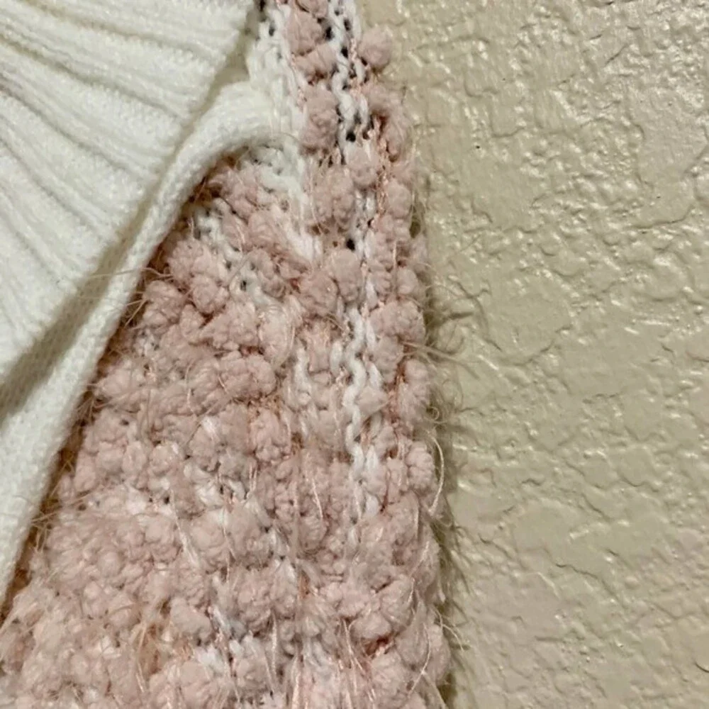 Calvin Klein pink sweater Women long sleeve cowl neckline knit sweater size S/M